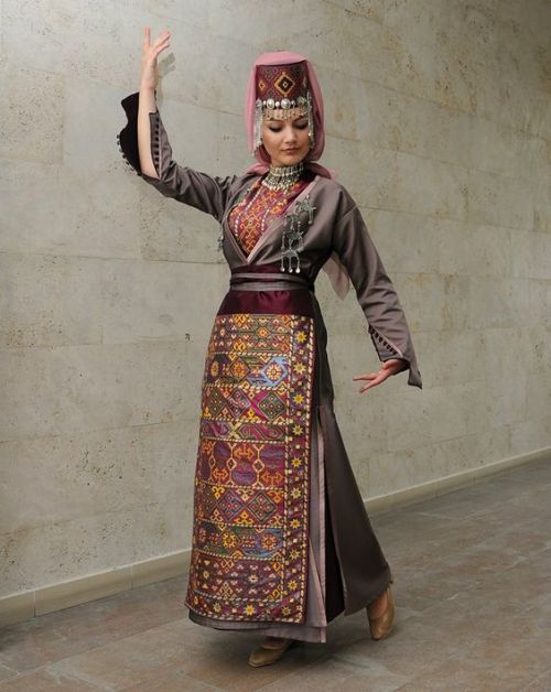 sartorialadventure:Traditional Armenian clothing