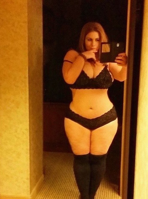 londonandrewscurves:  ​ London Andrews