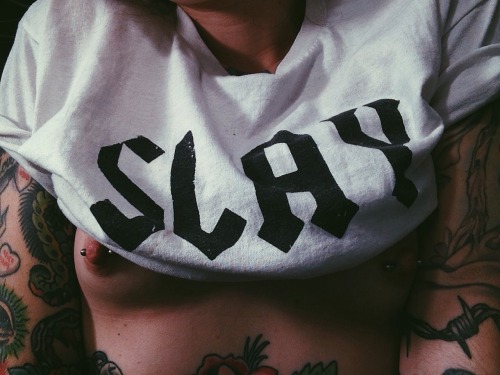 moldiegoldies:S L A Y