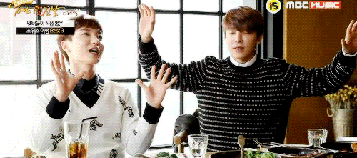 Hae Is Imagining That He’s Paragliding ㅋㅋ Hi To Clouds 