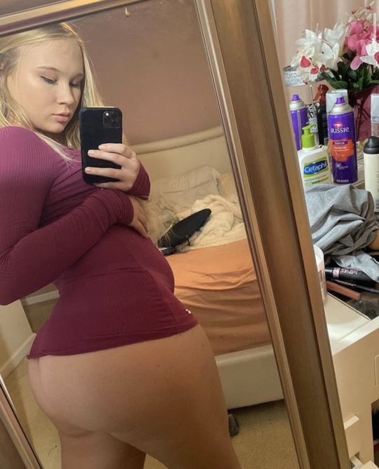 XXX pawglife:My favorite Pawg on the gram 😍 photo