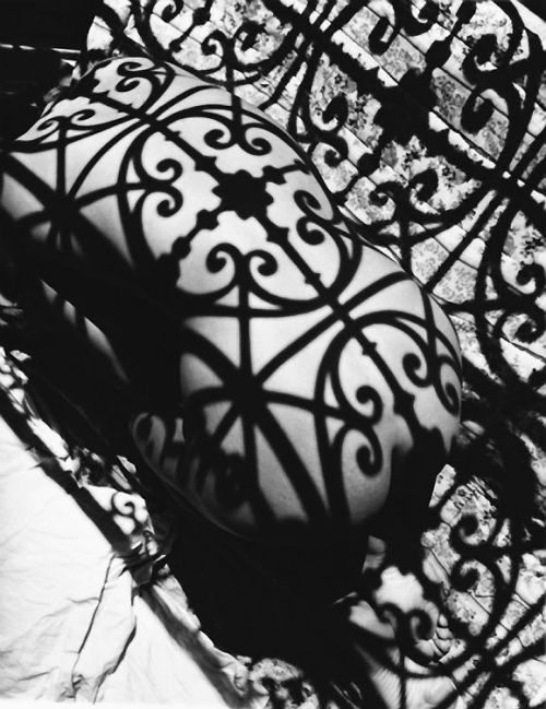 Negresco Balcony, model Lisa Fonssagrives, 1934.Fernand Fonssagrives