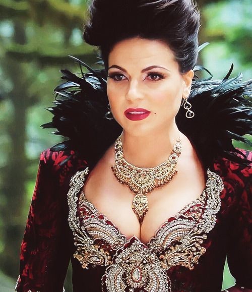 evil-regal08:  @LanaParrilla