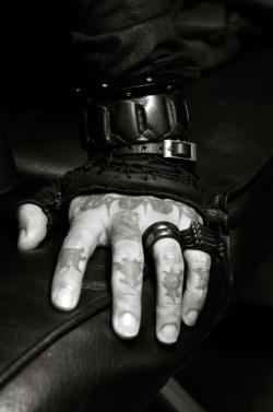 khayashii:  NInjado the handSelf tattooSelf made half glove’ recycle’Tuborg beer opener rings’recycle’cutted belt turned wrist band’Thotreichan Keinam photography 