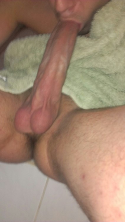 Wow that dick is huge