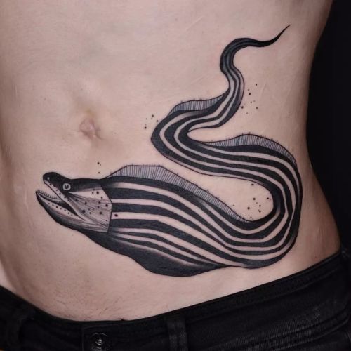 ● Moray eel ● Thanks Svø, for sitting still for so long!. . . #txttoo #tattooing #eel #moray #mora