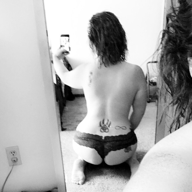 kenzierose-suicide:  Reblog if you would spank the booty, bite the booty, rub the