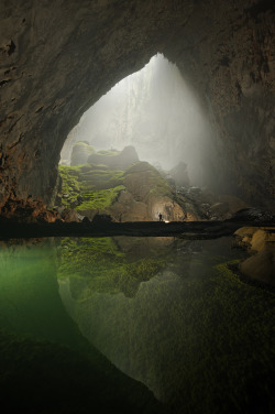 crookedindifference:  rarum:  Hang Son Doong by Carsten Peter   I know Carsten through the NatGeo circles. Super interesting guy and the story about how he got these photos is remarkable. Here is an interview with him.  