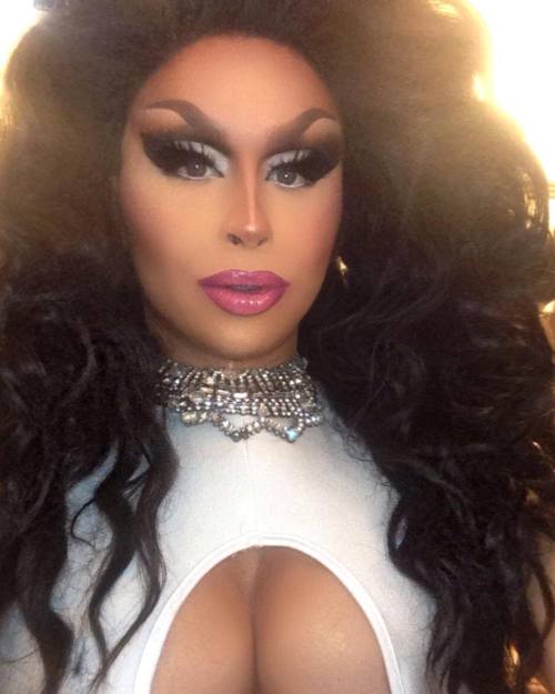 XXX boy-to-girl-transformation:  Drag Queen Diva photo