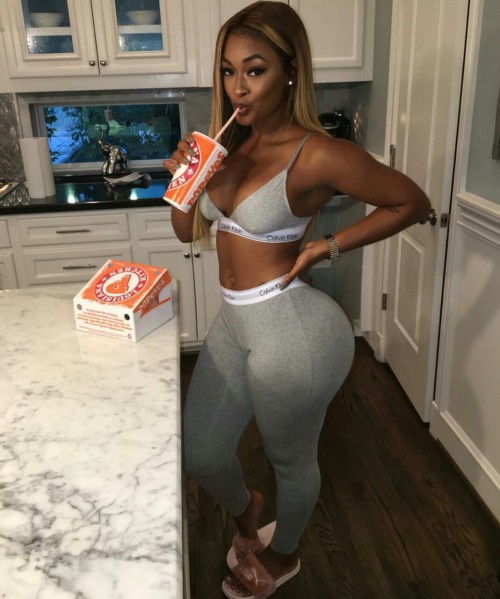 doubl-d:  @miraclewatts00  I GOT SOMETHING FOR HER TO PUT HER LIPS ON!