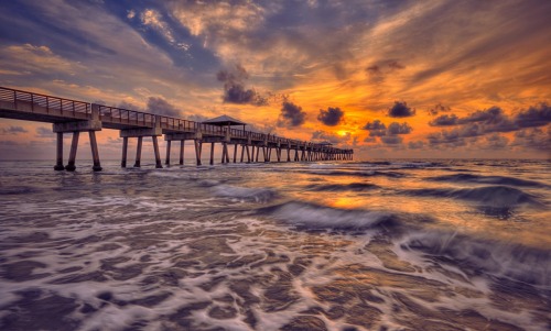 The music of the sea greets the new day