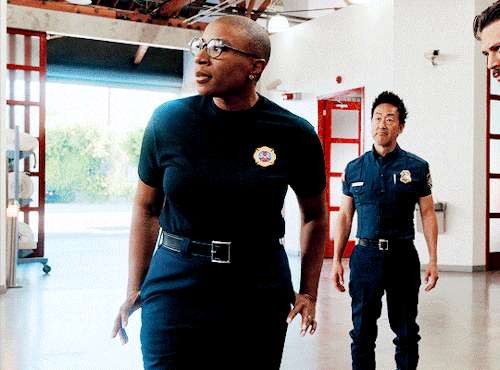 HEN WILSON | 8x02