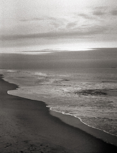 themetree-chrysanthopoulos:Dusk at the Beach, 2001© Dimitri Chrysanthopoulos | Instagram @theme