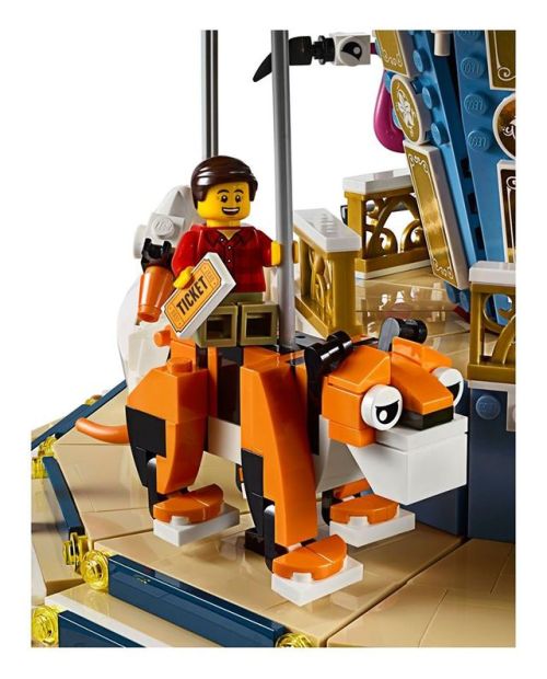 LEGO Creator Expert Carousel (10257)Oh Boy, what a beauty it is. This set really captures everything