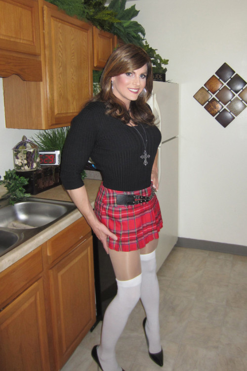 lusty-crossdresser:  Cross Dressing adult photos