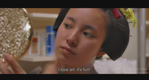 geisha-kai:Maiko Fukunae from Miyagawacho talking about her job - watch the whole video shot by DISC