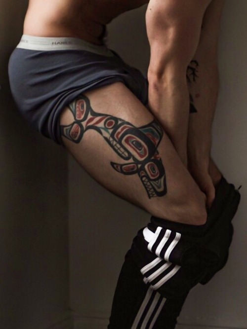 incognitomen:  Fuck me that’s HOT! More at men incognito!   