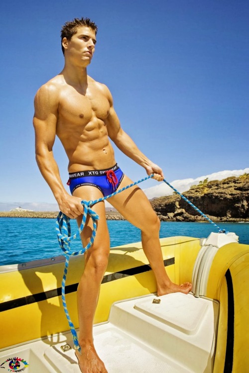 ifuckrainbows:  completelyfine:  Yummy! completelyfine.tumblr.com      (via TumbleOn)