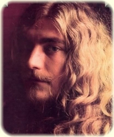 callmethehunter:Bearded, hippie Robert…You are beyond fine