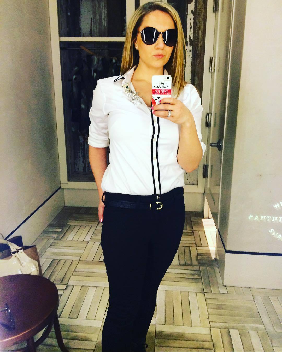fittingroomselfie:  Dressing room selfie because it would be a crime to waste such
