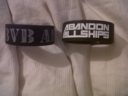 addict-f0r-dramatics:  Here it goes. All this band merch, I’m just not a fan of anymore. Or I grew out of. I really do want to give it away, preferably to someone who is a big BVB fan since you know, most of this stuff is BVB.  Rules: -I’d like