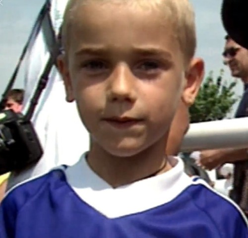 Antoine Griezmann 7 years old 