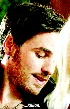 captainswanfairytale:theouatgifs:“For going back for me in the first place.”#LOVE THIS M