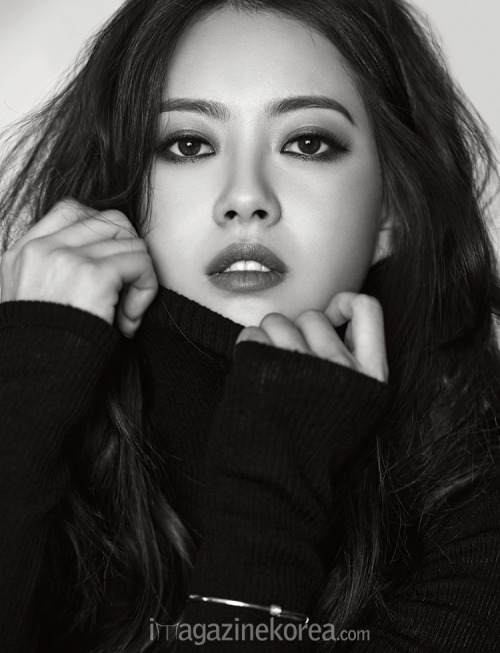 Go Ara - Harper’s Bazaar Korea January 2016 Issue