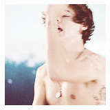 leyums:  Harry Styles in “Kiss You” 