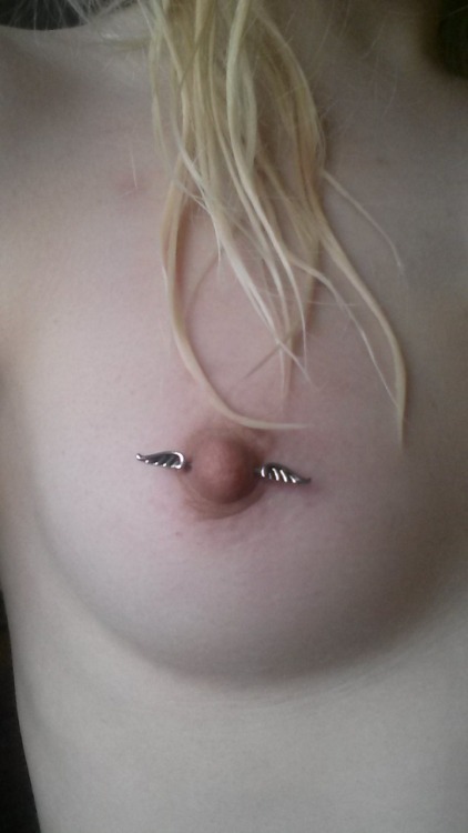 vamparie: New nipple bars - cause you missed out on Tuesday.