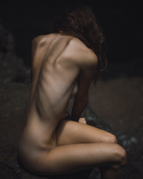bleeblu:I haven’t been in a cave since I got out one.