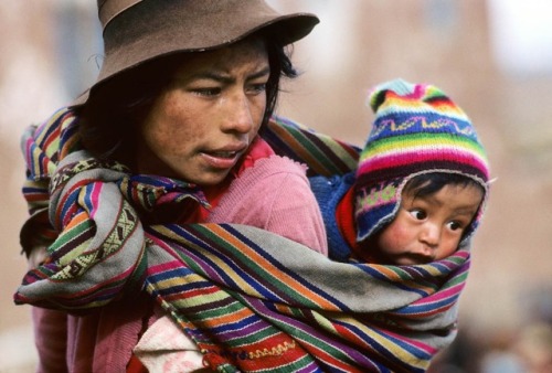indigenous-maya:Indigenous mothers of the Andes | South America 