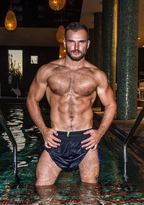 hunkopedia:    Follow Hunk’o’pedia for more hot guys! | Follow my personal blog    
