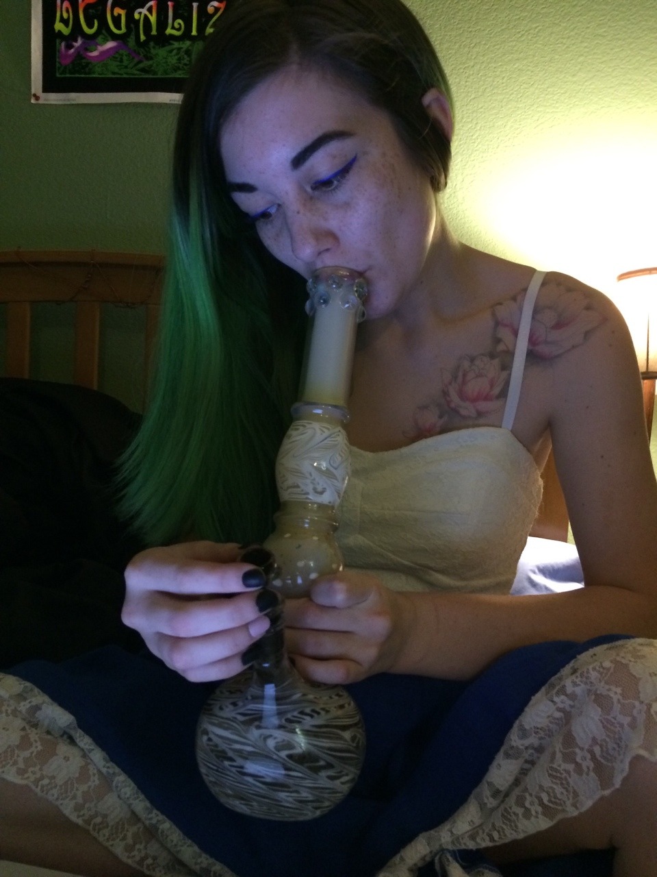 hybridfairy:  weed stuffs