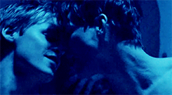 ohneiljostens-deactivated202006:OTP meme → TWO COLORS [½] Blue