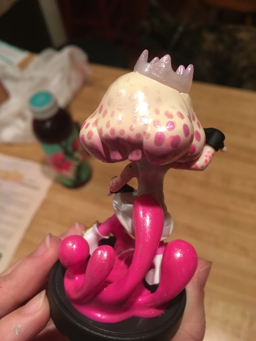 lesbian-octoling:Did i do a horrible paint job at midnight on impulse? Maybe so. Are they just 80x s