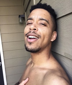 sun-golau:  lightskinnedboys:  IG : valo_____  Me 😈😈