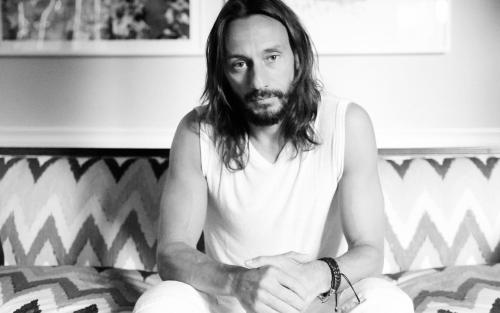 pure-nxk: “Hi my name is Bob Sinclar, I make amazing house music and I also look like this! Ar