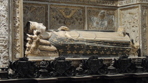 tiny-librarian: The sepulcher of Catherine of Lancaster, Queen of Castile.