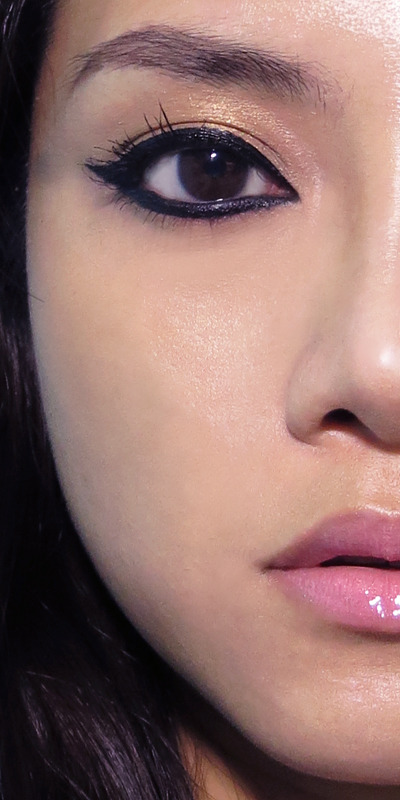 makeupbox:  Lee Hyori Inspired Graphic Cat-eye Liner Look — I love Lee Hyori. She’s