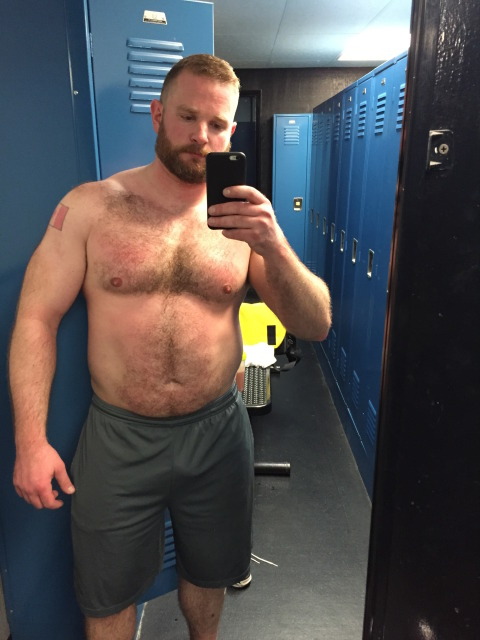 fhabhotdamncobs: thickbear475: GRRR~!   W♂♂F adult photos