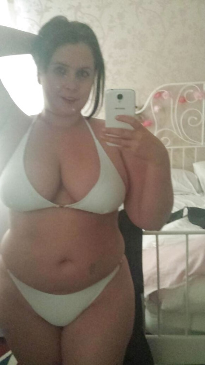 Porn Horny chubby babes masturbating live on webcam photos