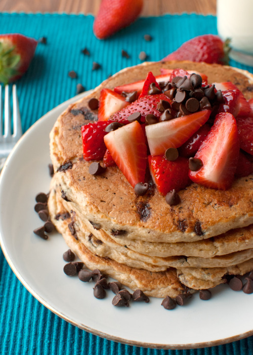 damn-good-food:  Chocolate Chip Oatmeal Pancakes w/ Strawberries 