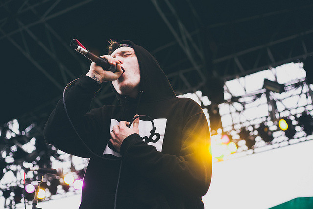 concertjunkiephotos:  Neck Deep by recordinmotion on Flickr. 