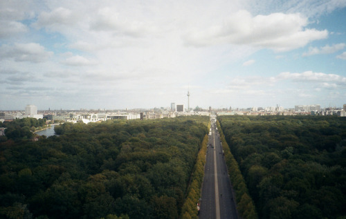 Berlin Pentax Espio AF Zoom | Kodak ColorPlus 200 Playing around with my new cheap pocket film camer