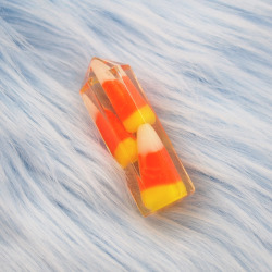 palepastelgoth:  🍭👻   Candy Corn Crystal 👻🍬 Also available as a necklace!