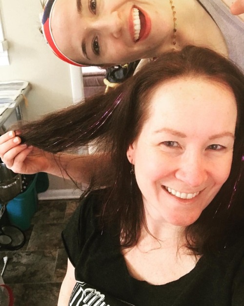 <p>Yesterday I went to visit my friend @cleliahart to catch up on weeks and weeks of important life things (fine, half of it was gossip and fun stories, shut up) and to get my sparkles updated. #selfcare #hairsparkle #peoplethinkthismeanstheycantouchmyhead #pleasedonttouchmyhead  (at East Nashville, Tennessee)</p>