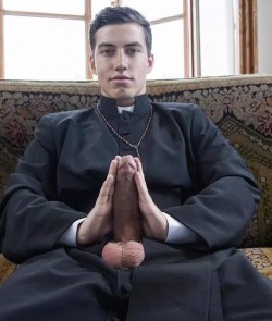 average-horny-teenager:  radwaanahm:  Like a church tower   I wouldn’t mind this Priest messing with me. 