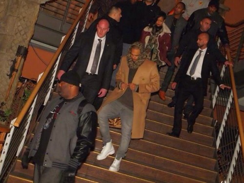 Happy Thanksgiving everyone!#TBT - Chris Brown and Rihanna celebrating Thanksgiving in Berlin at a c