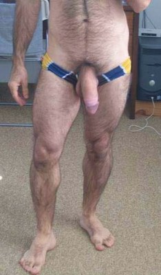 irishboy69: abdelgunnar:  Belle taille………..Nice size…….et naturel……I want……  Hairy &amp; hung  Fat cock and hairy toes!